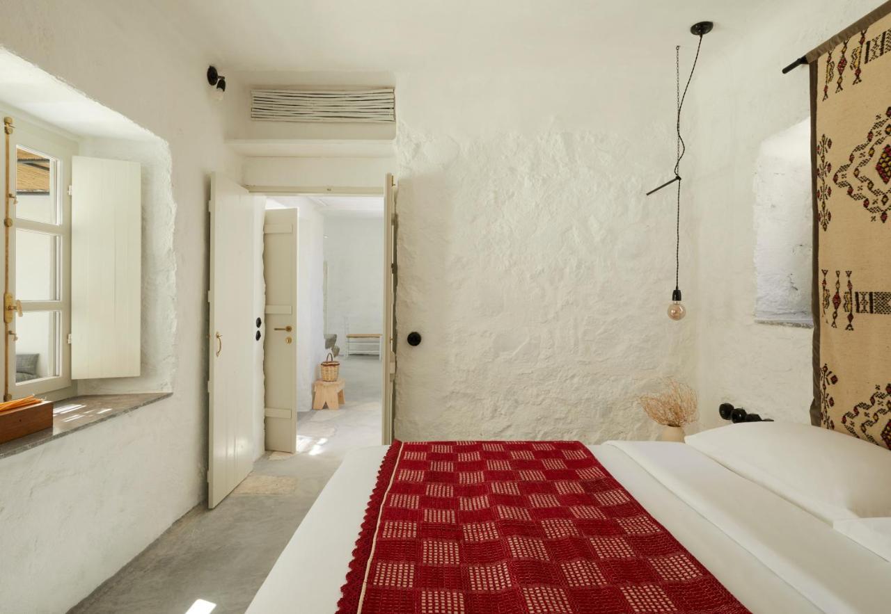 Santa Irini Retreat Hotel Thirasia Buitenkant foto