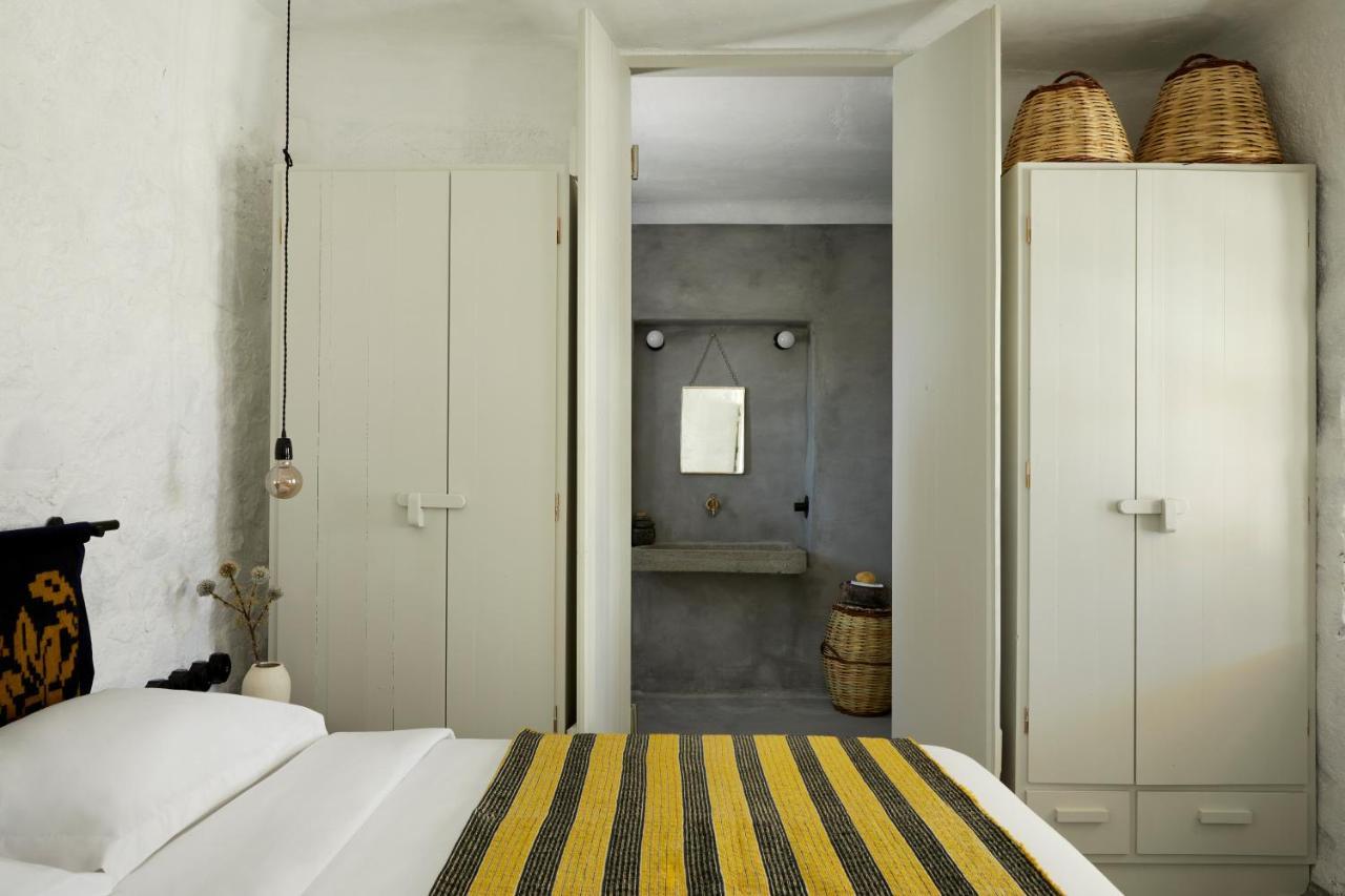 Santa Irini Retreat Hotel Thirasia Buitenkant foto